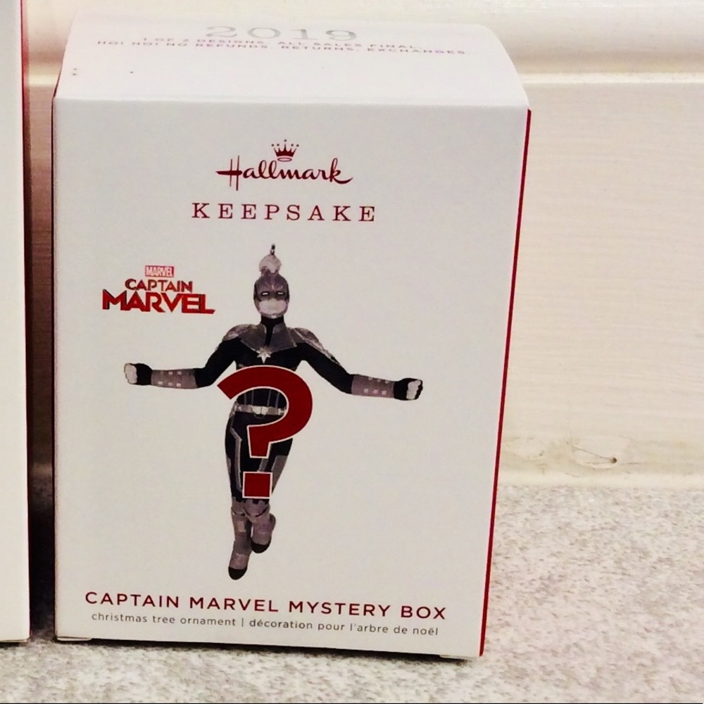 Hallmark 2019 Mystery CAPTAIN MARVEL Ornament